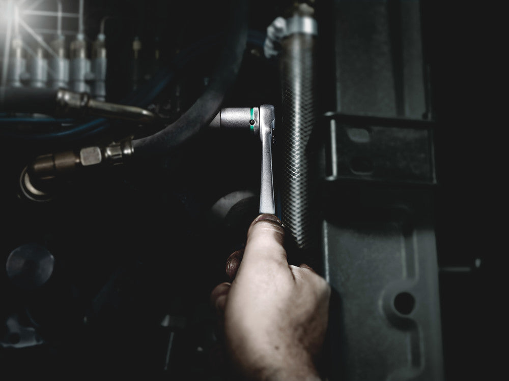 8003 A Zyklop Metal Ratchet with push-through square and 1/4" drive