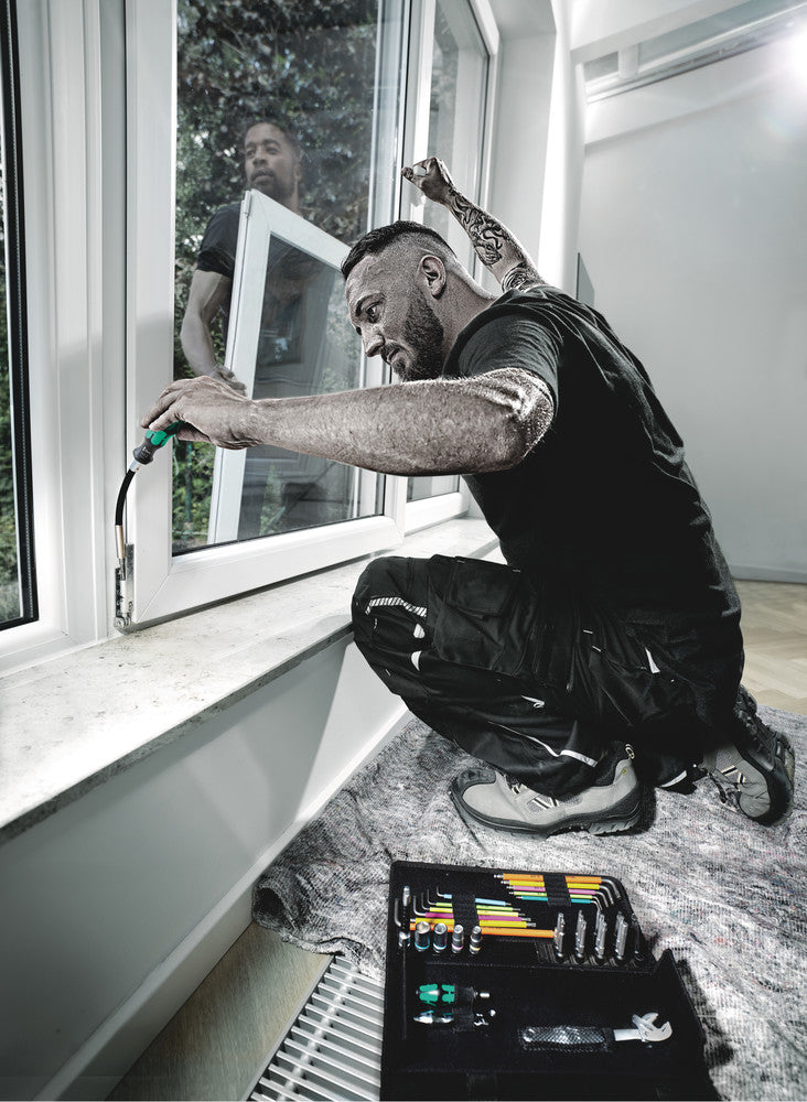 Kraftform Kompakt F 1 screwdriving tool set for window installation